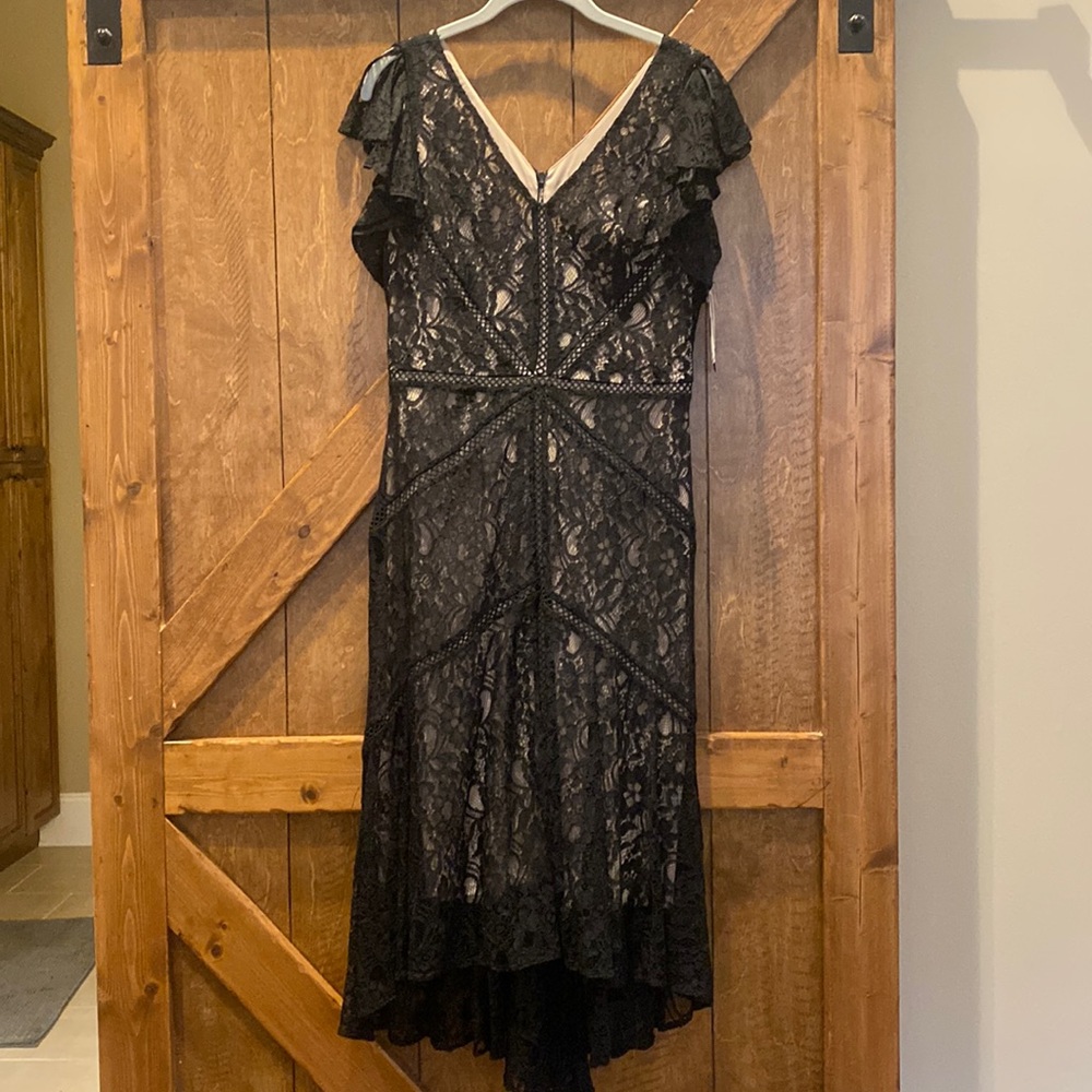 Taylor black lace and nude lining dress size 10